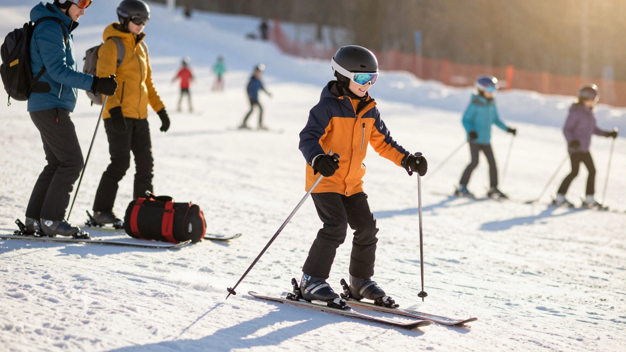 Dítě lyžuje s nastavitelnými hůlkami, které jsou správně dlouhé podle jeho výšky.